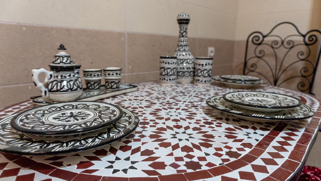Dar Bouzoubaa Apartment Fez Bagian luar foto