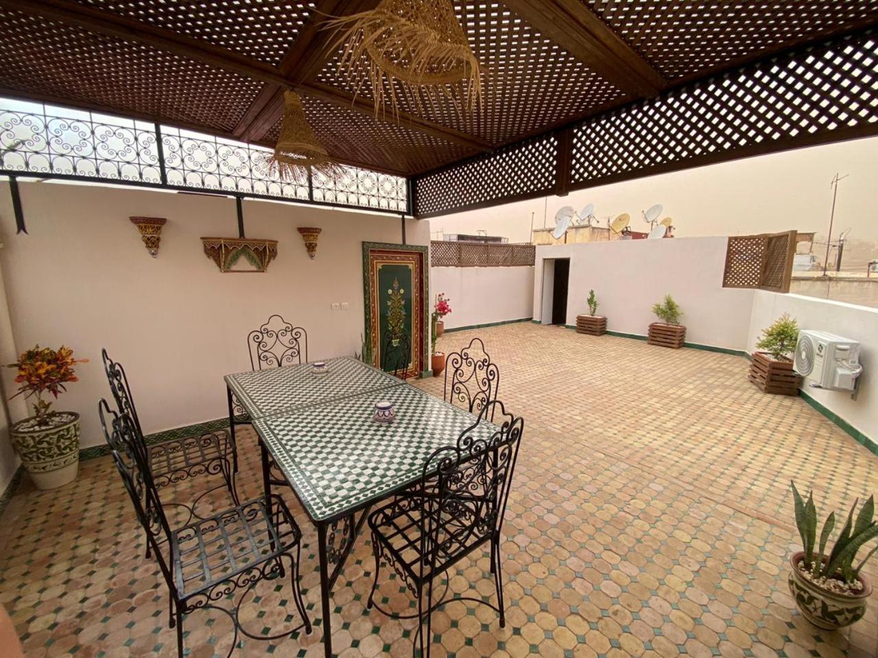 Dar Bouzoubaa Apartment Fez Bagian luar foto
